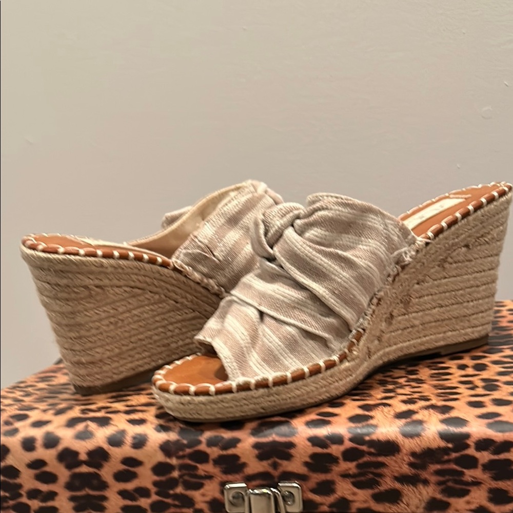 Women's Cream Wedge Sandals